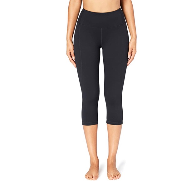 Core 10 Yoga Capri Legging - Picture 3 of 8